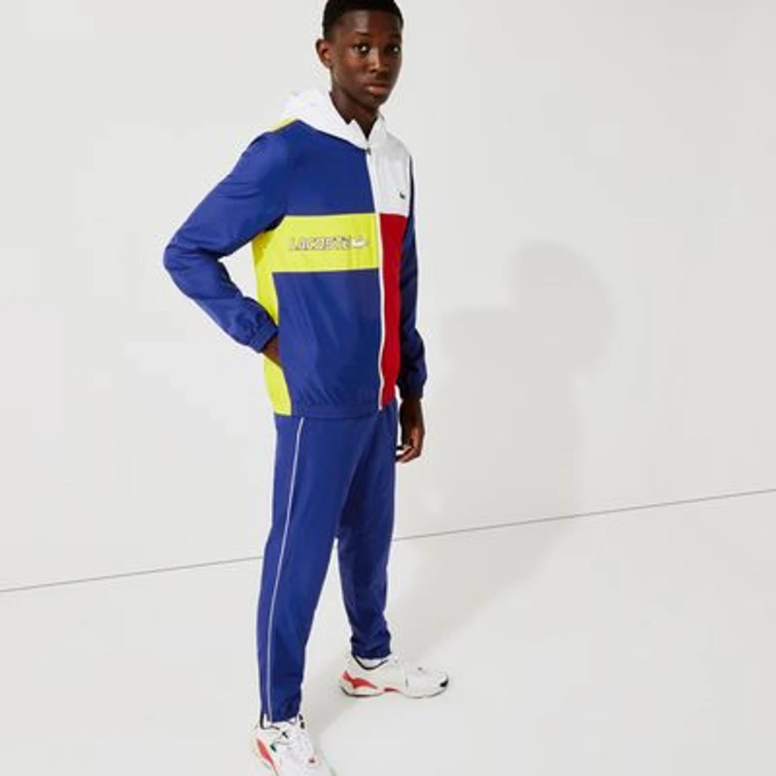 Lacoste färgglad vindjacka med huva