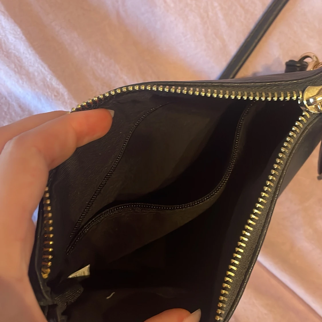 Svart axelväska - 3