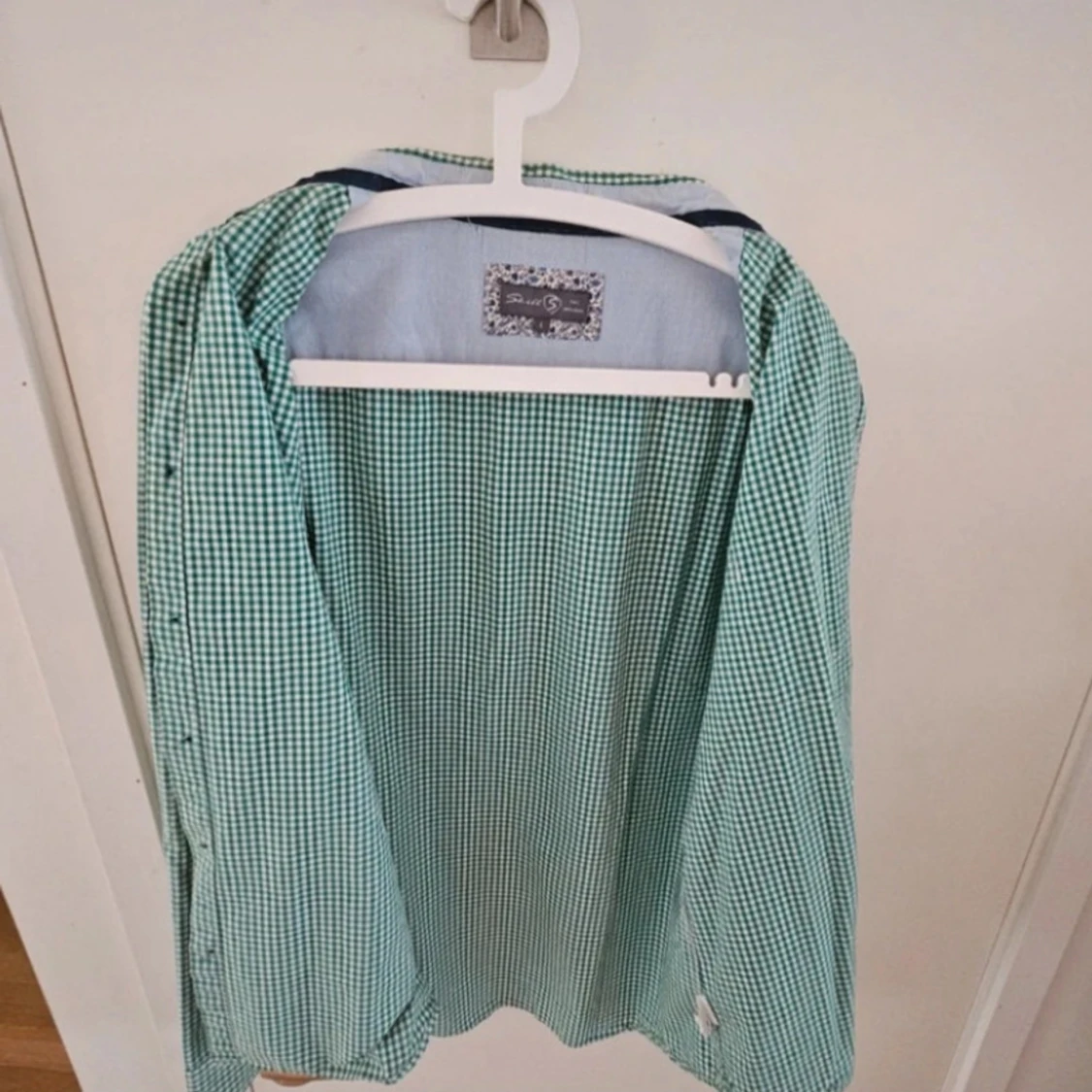 Grönvit rutig skjorta från Skill - 3