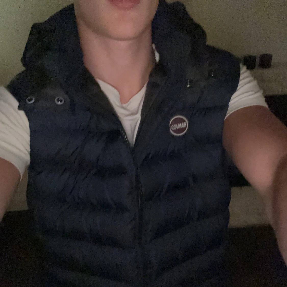 Mörkblå dunväst från Colmar med huva - 3