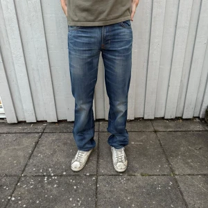 Nudie jeans (helt nya) - Nudie jeans - Modell: Slim Jim - Storlek: W29/L32 - skick: 10/10(nya utan lappar) - Nypris runt 2000kr