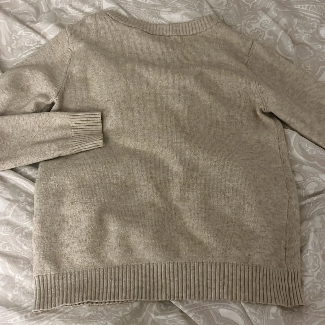 Beige stickad tröja från Vila - 2