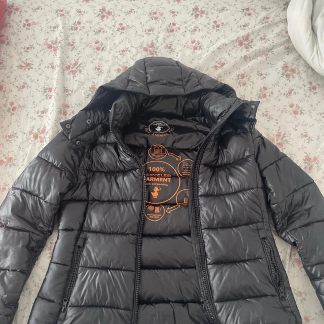 Svart pufferjacka från Save The Duck