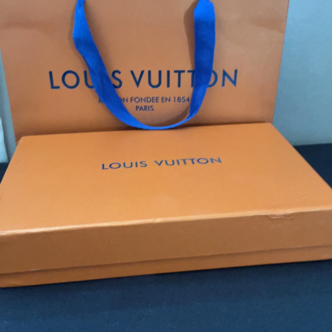 Svart bälte med plånbok  - 4