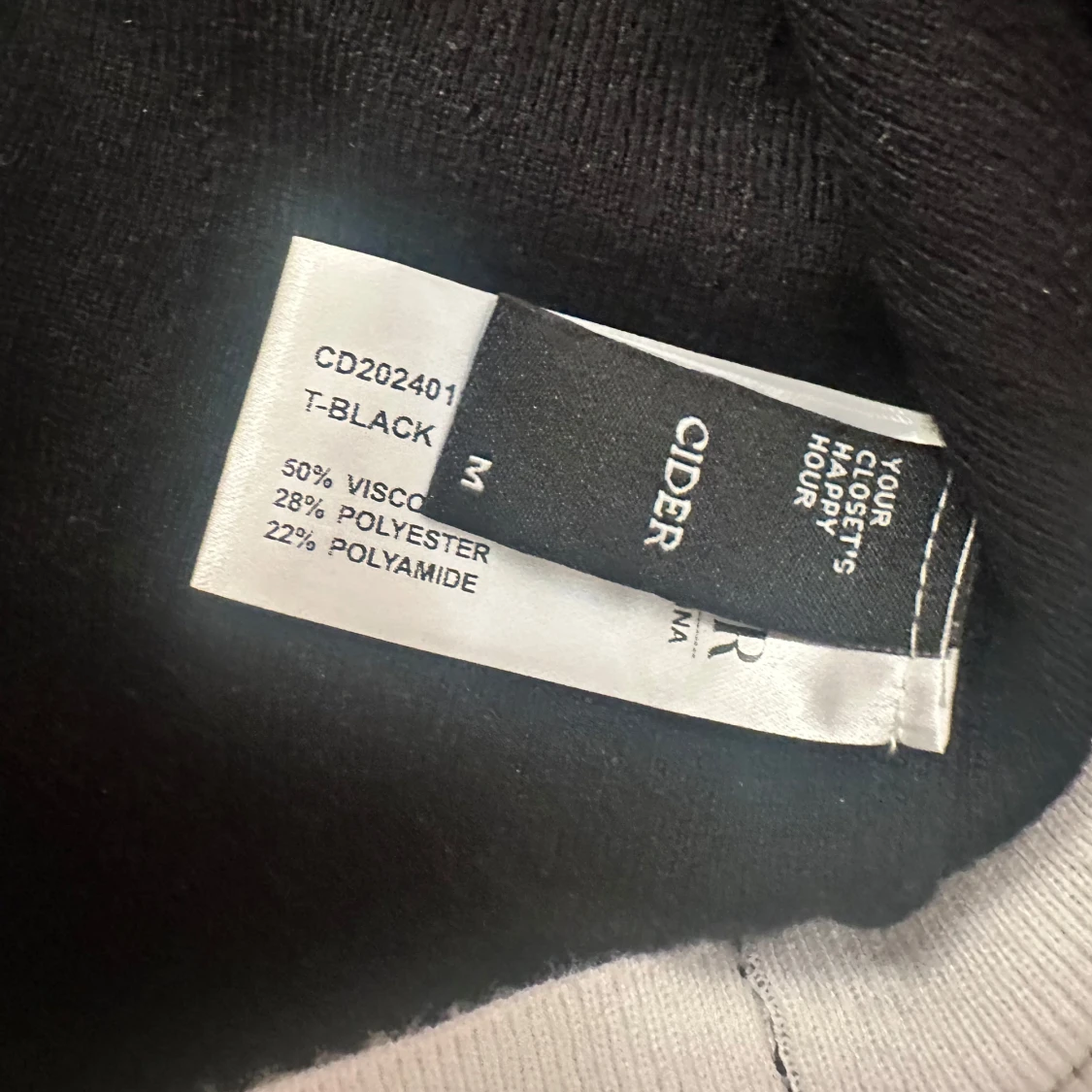 Svartvit kofta med guldknappar från Cider - 2