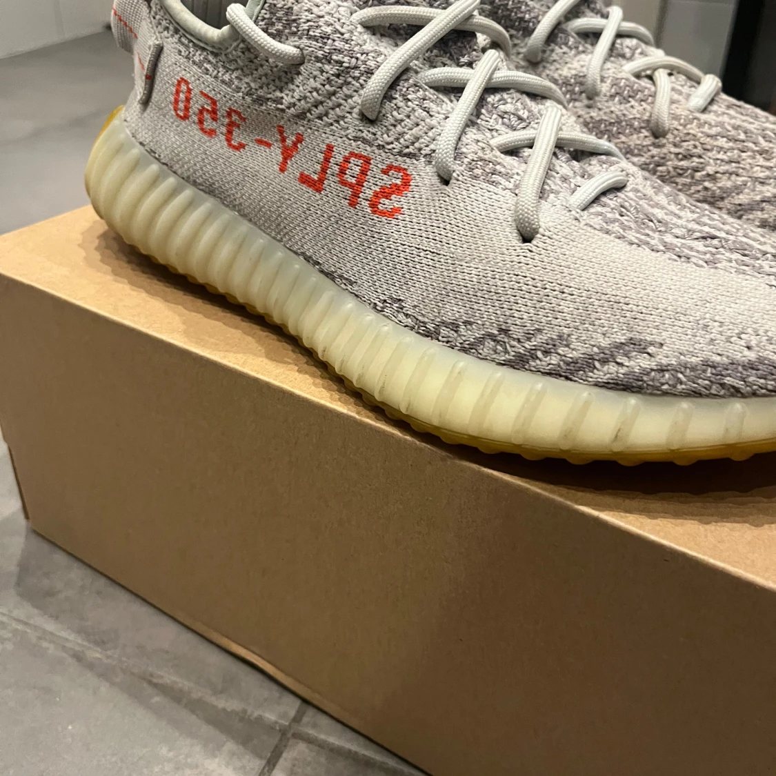 Adidas Yeezy Boost 350 V2 Zebra - 2