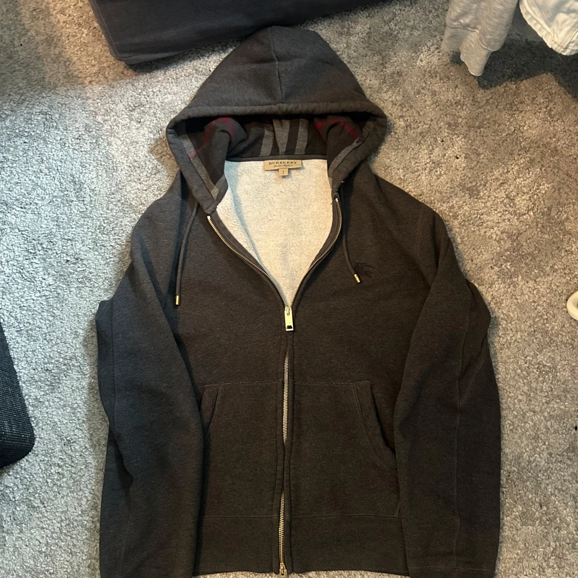 Mörkgrå Burberry hoodie med dragkedja - 1