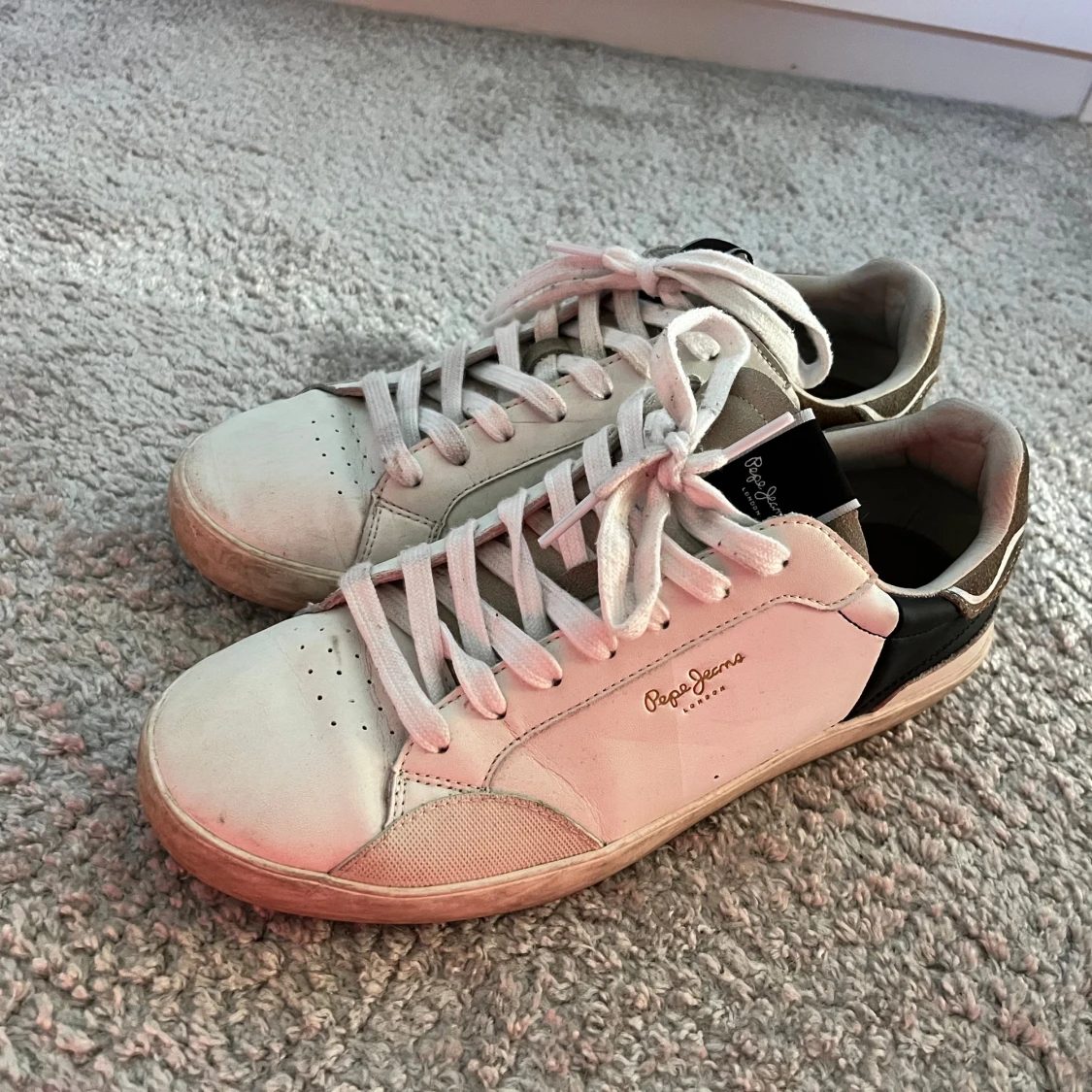 Pepe Jeans vita sneakers strl 41 - 1