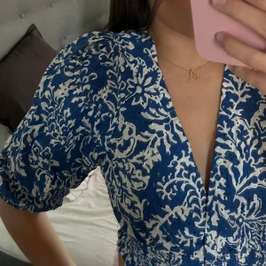 Zara topp - Superfin Zara topp med mönster🫶🏼säljer då jag rensar min garderob!💕