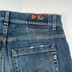 Dondup Jeans  - Riktig feta Dondup George Model jeans🔥💯 Längden på dem är 94cm. Bara höra av dig vid frågor. Väldigt bra skick 10/10 