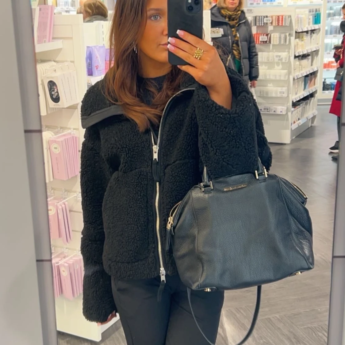 Svart trendig teddyjacka från hm