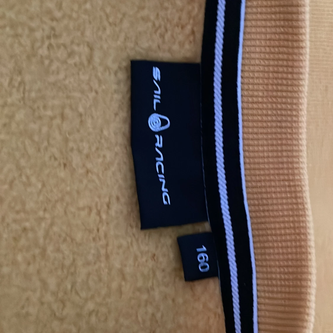 Gul sweatshirt från Sail Racing - 2