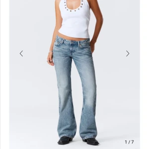 Weekday jeans Nova - Köpt för 590kr, använt fåtal gånger