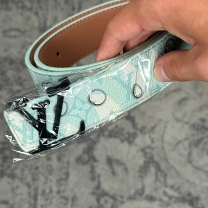 Aqua Iv bälte  - Helt ny! Hör av er för fler bilder och info 😉