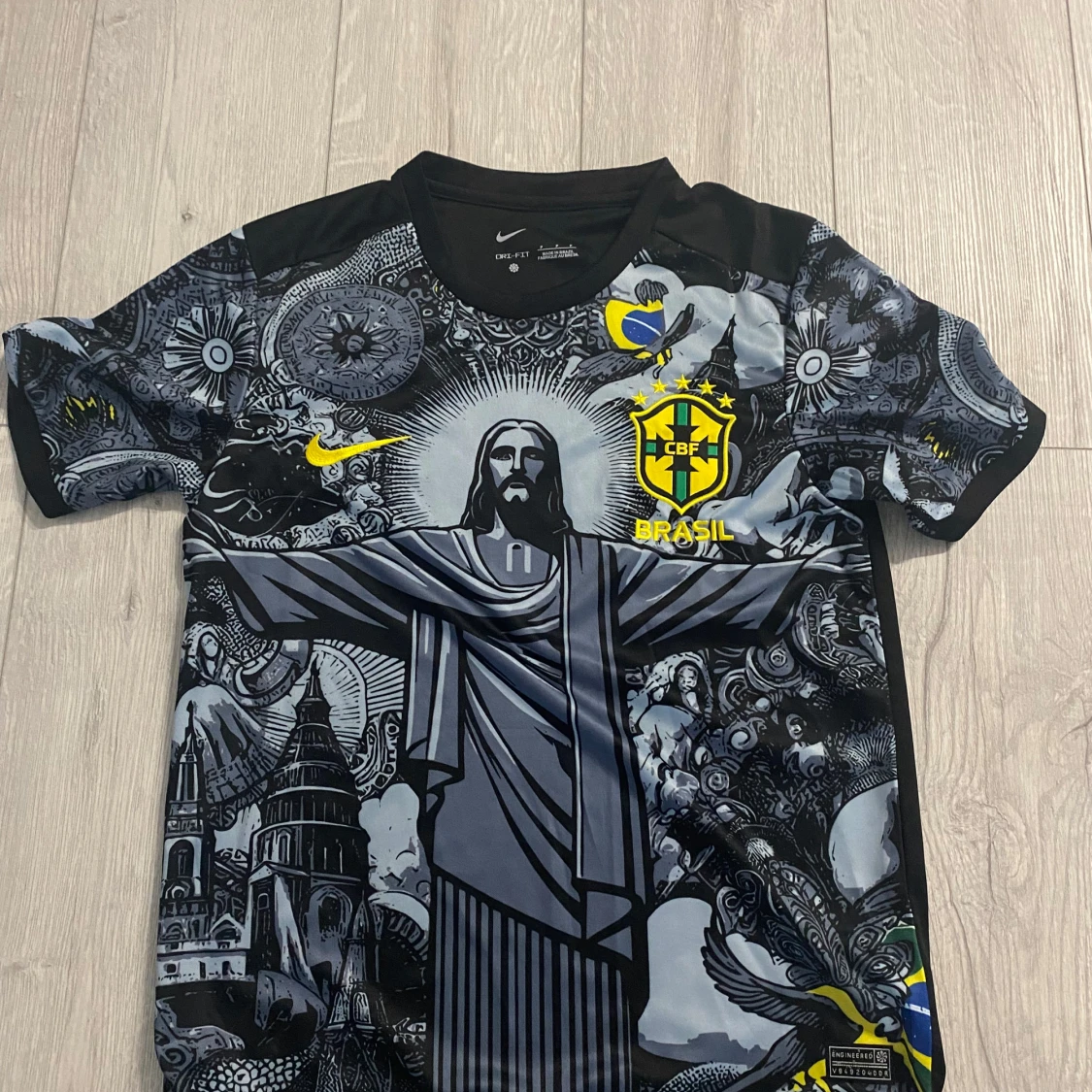 Nike Brasil fotbollströja svart/gul