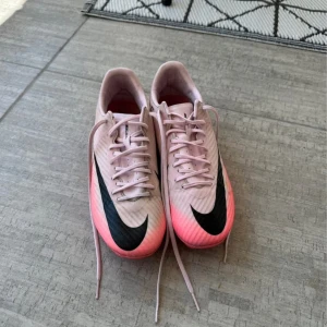 Hade lite  - Hade den i några veckor men sen så blev den lite bor i Helsingborg intagen frakt elle byte 