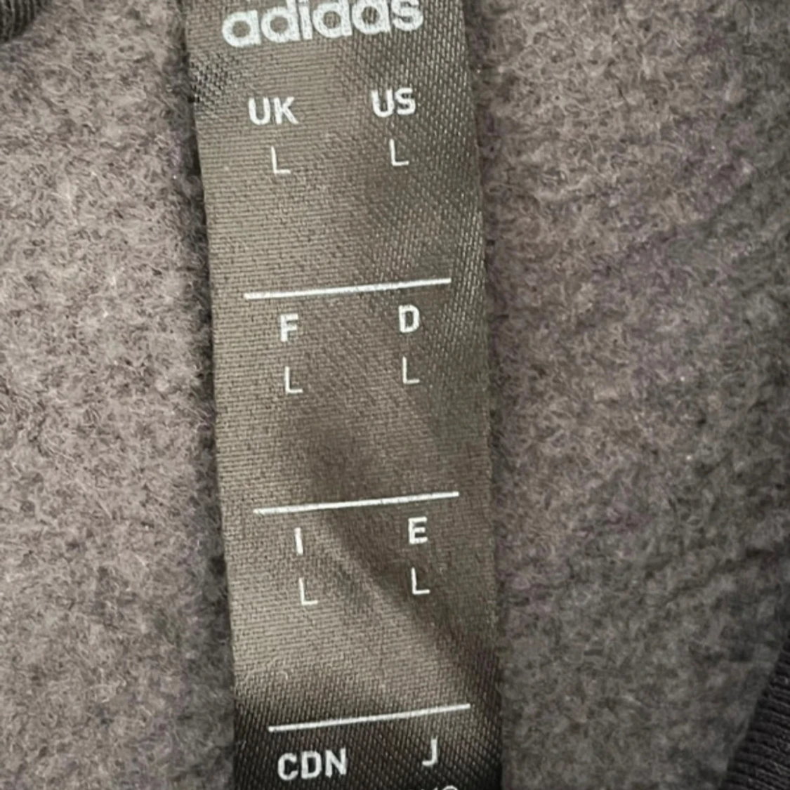 Grå hoodie från Adidas med svarta ränder - 3