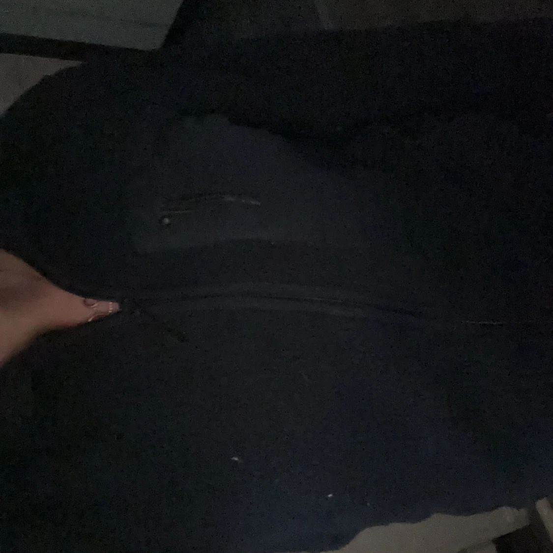 Svart fleece hoodie med half zip - 1