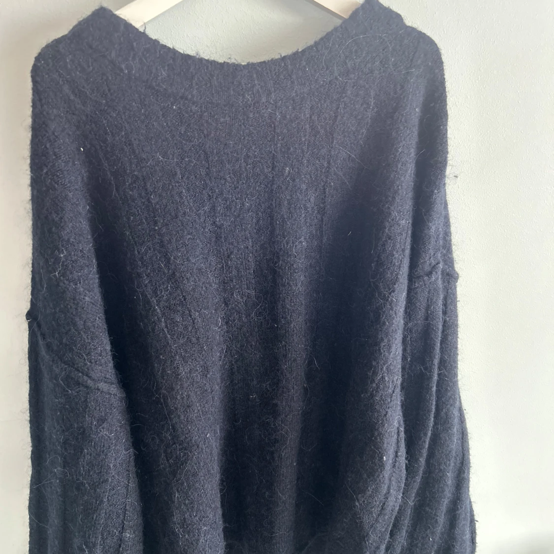 Mörkblå stickad tröja💞 - 1