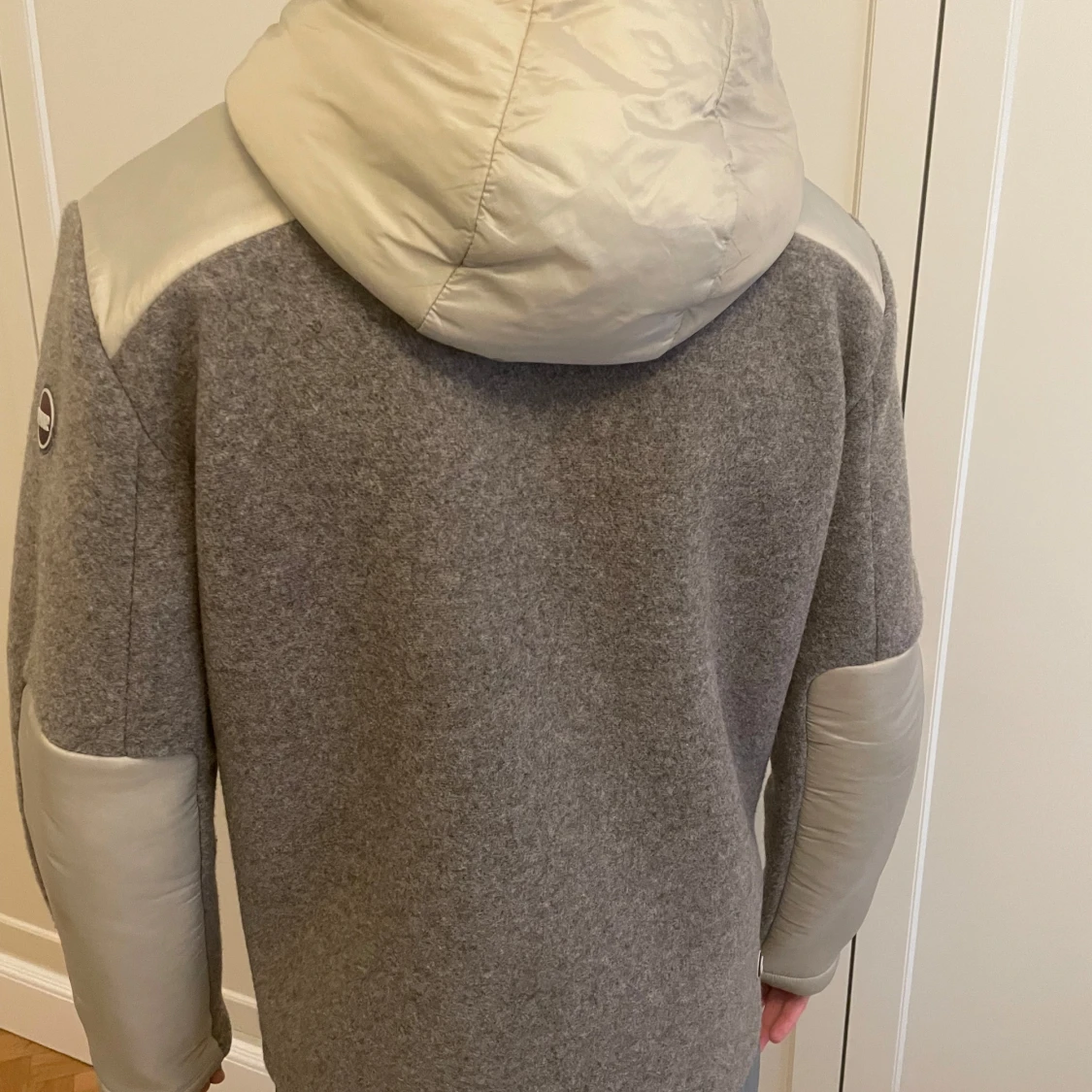 Grå hybridjacka från Colmar - 2