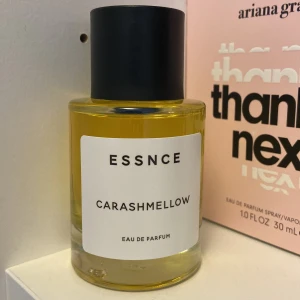 Essnce parfym  - Essnce parfym ”carashmellow”, nästan helt oanvänd endast testad 1-2 sprut! 🙂 
