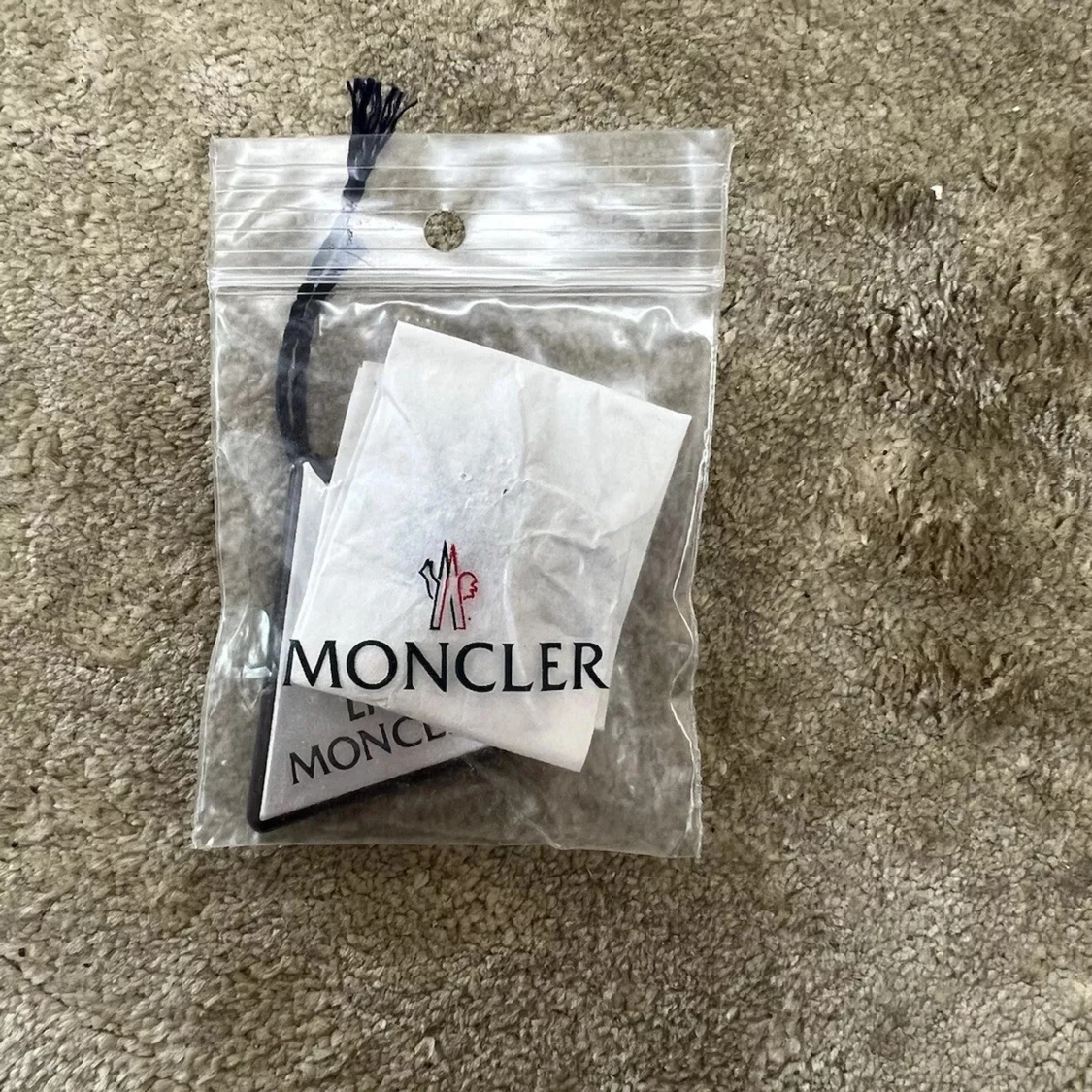 Svart Moncler Maya - 3