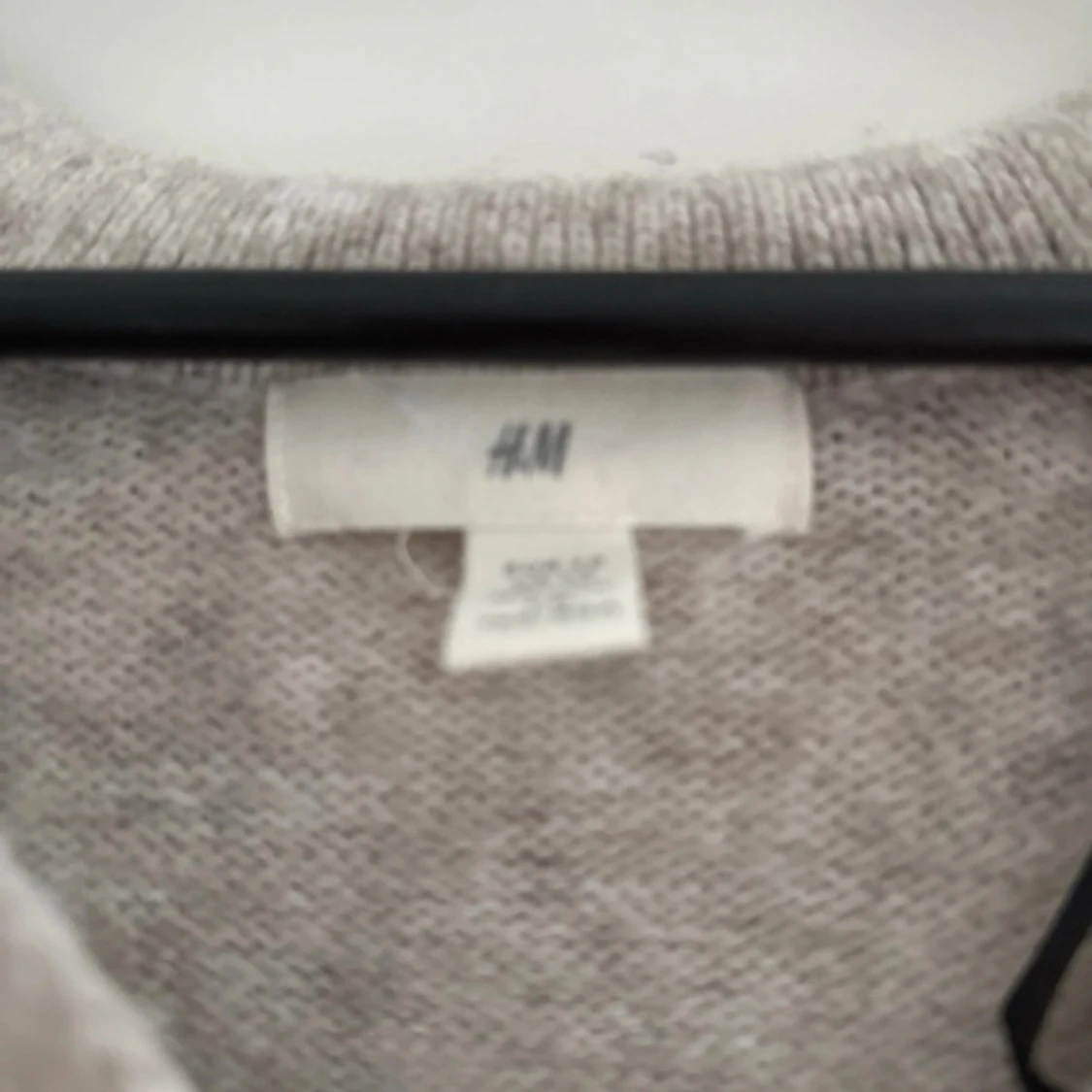 Beige stickad tröja  - 2