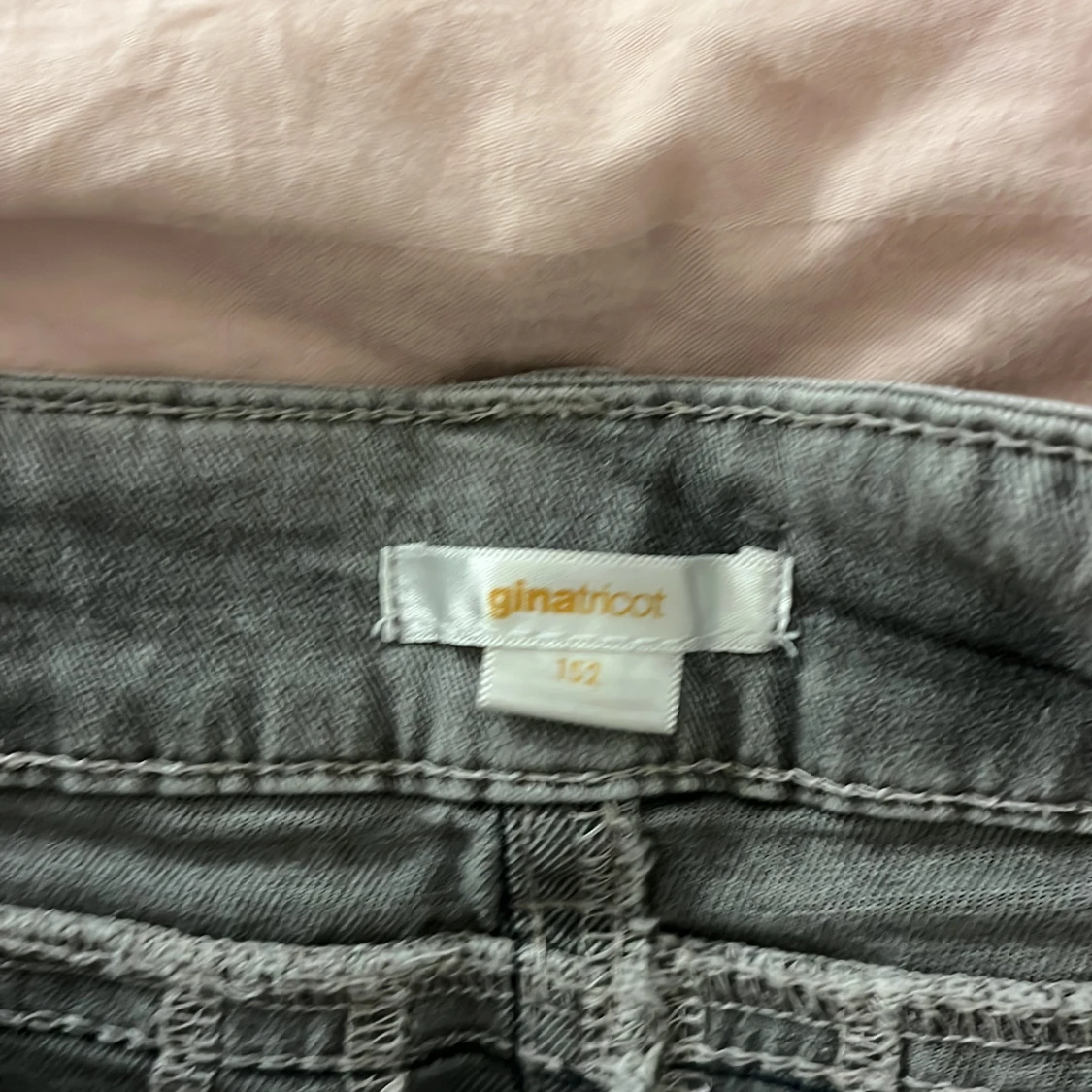 Gråa bootcut jeans💕 - 3