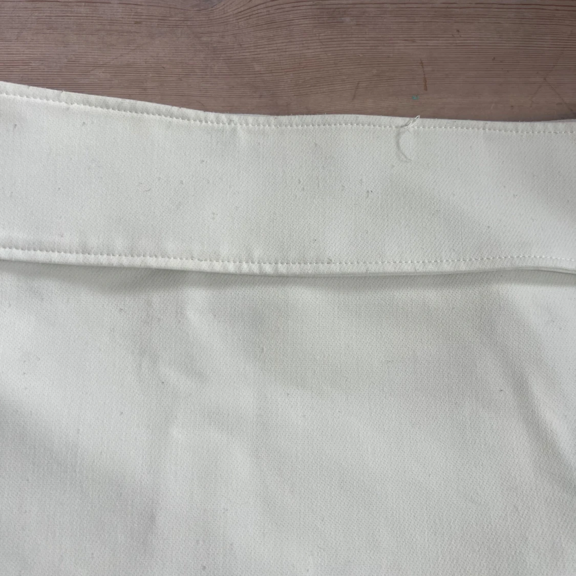 Off white kortkjol från Zara - 2