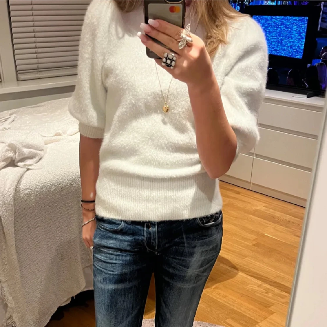 Vit stickad tröja