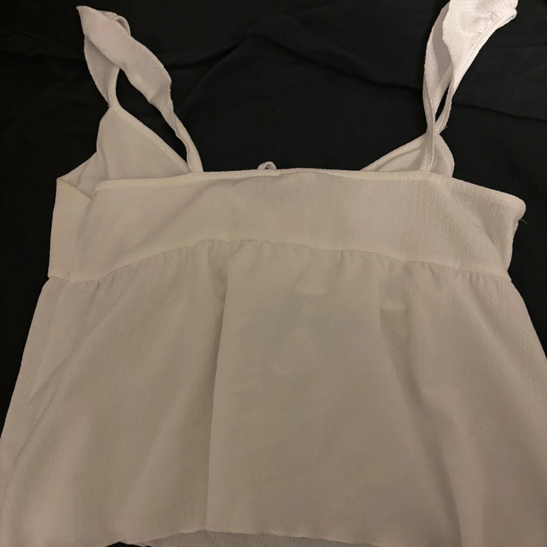 Vit linnetopp från Nelly  - 2