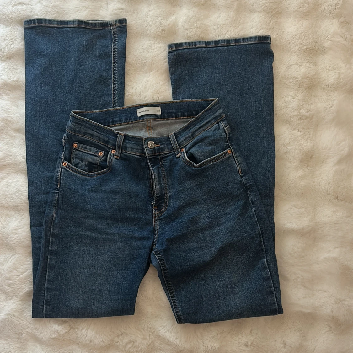 Blå jeans från GinaTricot, storlek 38