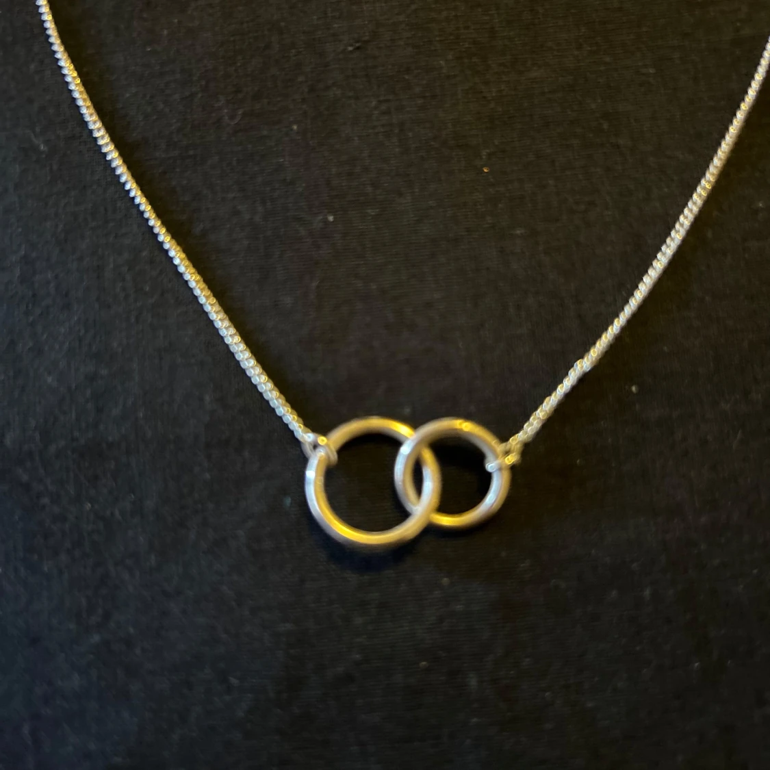 Silverhalsband med två ringar - 2