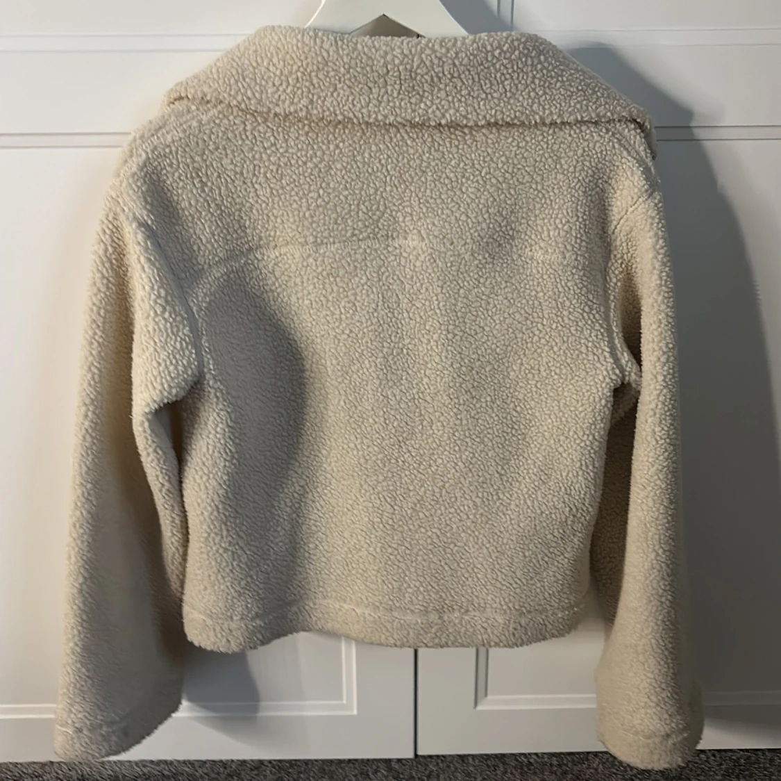 Beige teddyjacka med dragkedja XS - 2