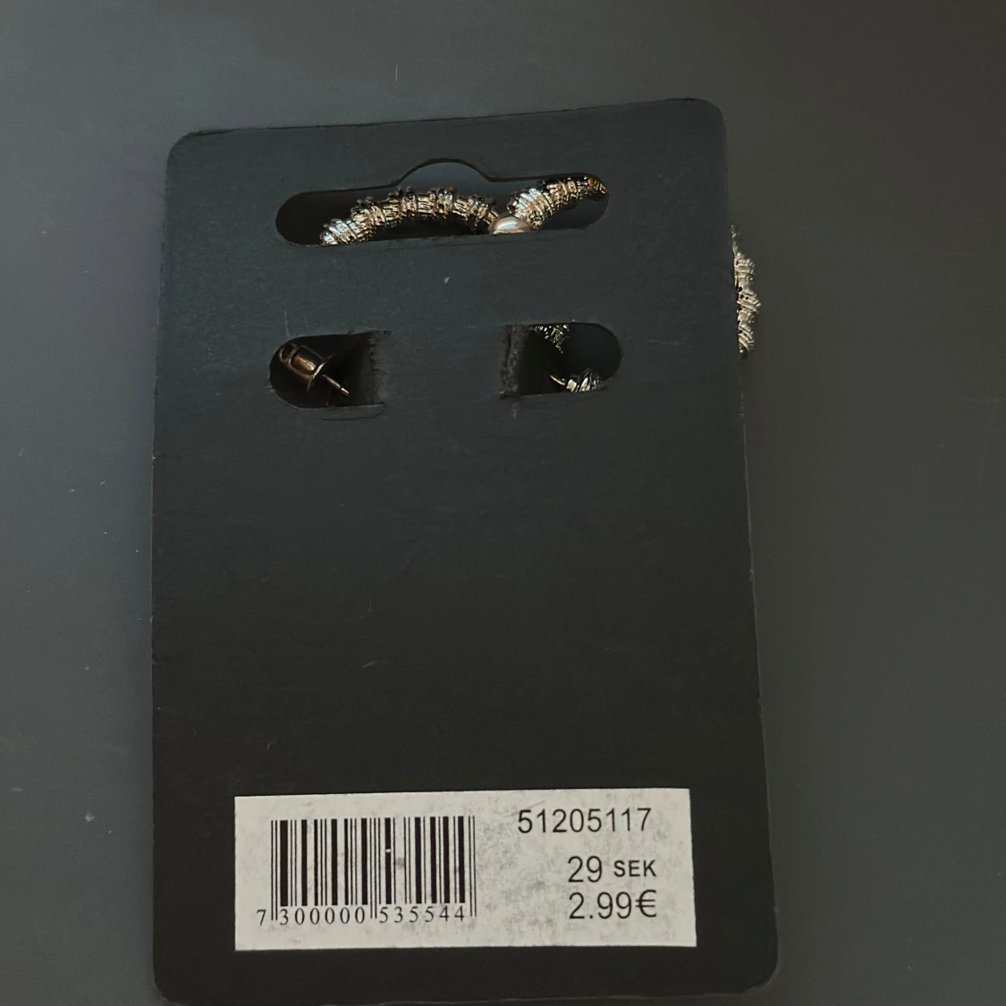 Silvriga creoler från Montini - 1