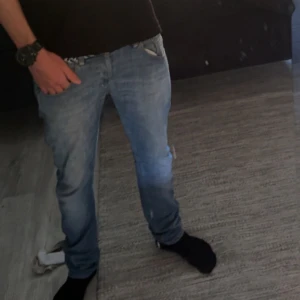 Dondup George jeans - Säljer mina dondup jeans riktig goa jeans o mycke bra skick säljs för 799