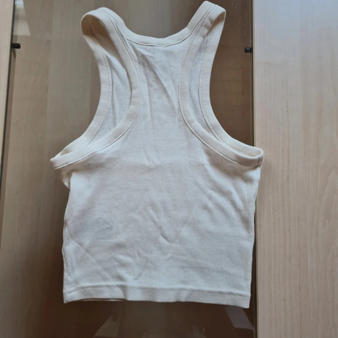 Ribbad vit linnetopp från H&M Divided - 1