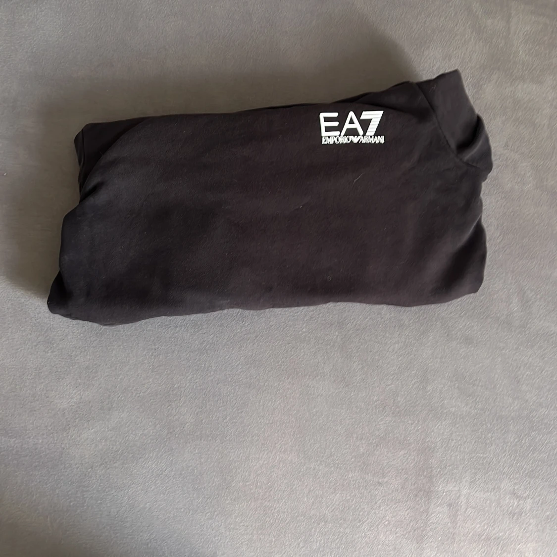 Svart EA7 hoodie med logga - 2
