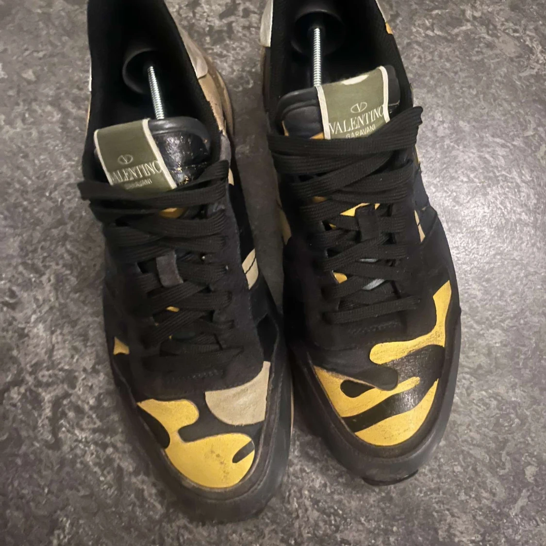 Valentino Rockrunner sneakers camo gul/svart - 3