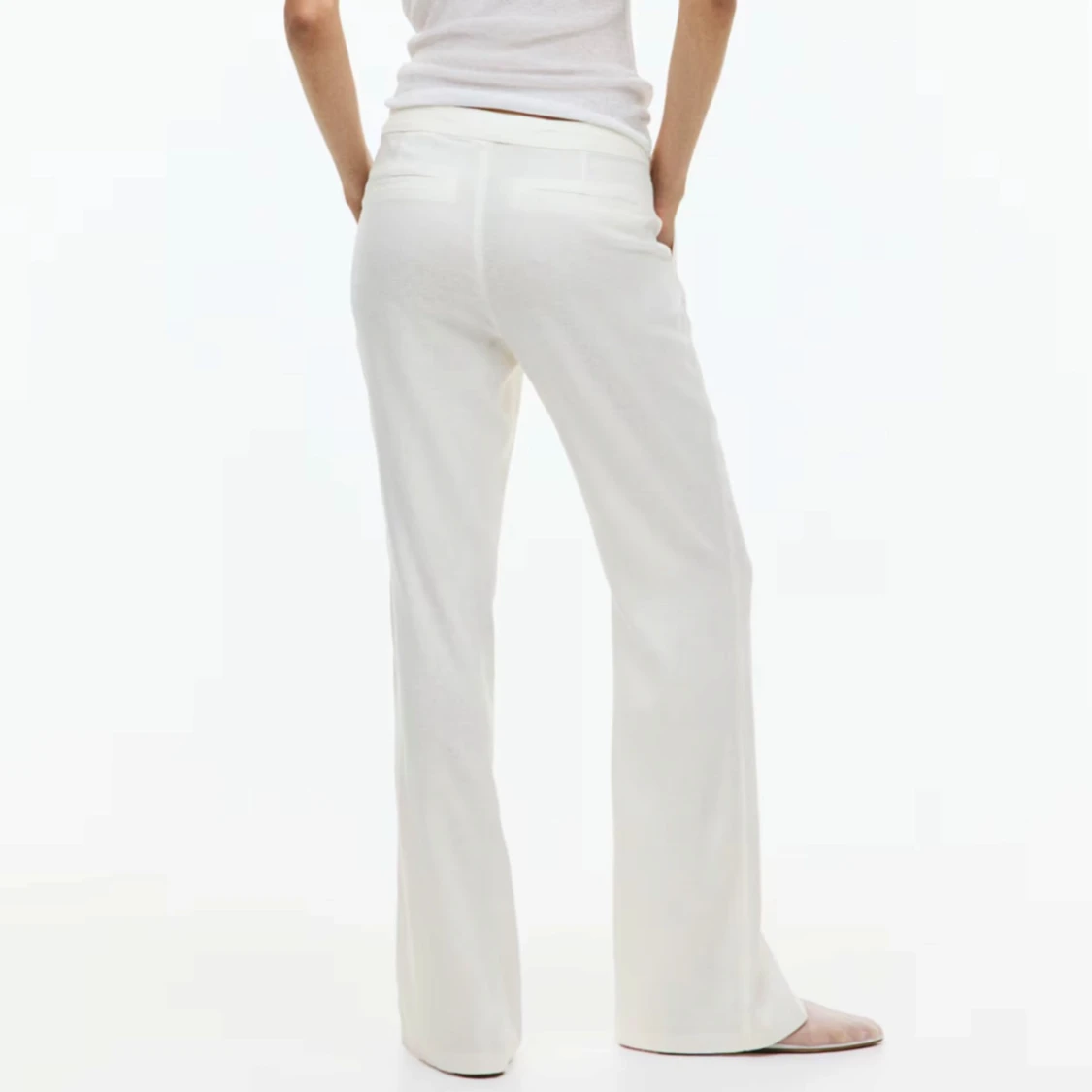 Vita linnebyxor med wide fit