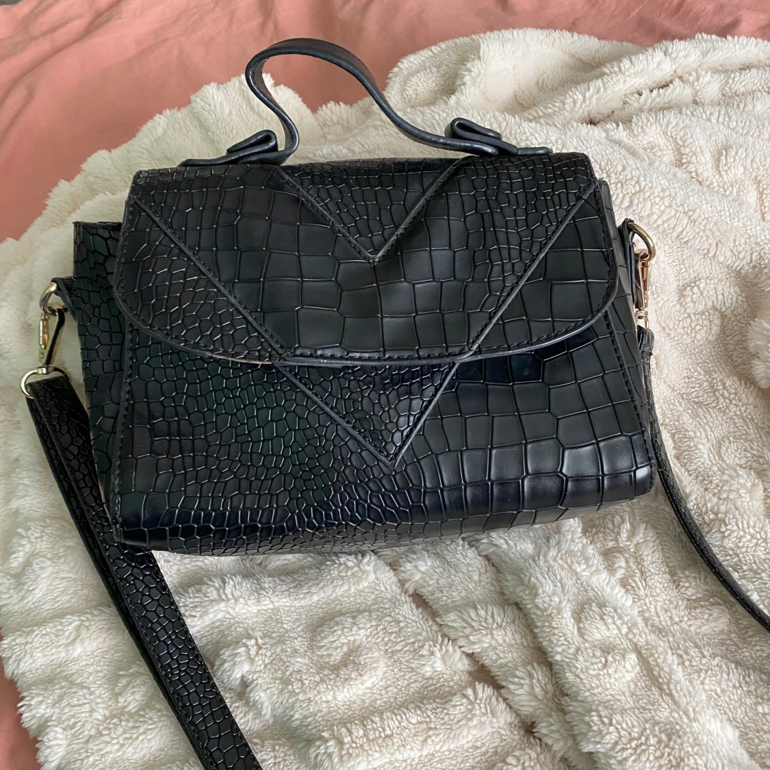 Svart axelremsväska - 1