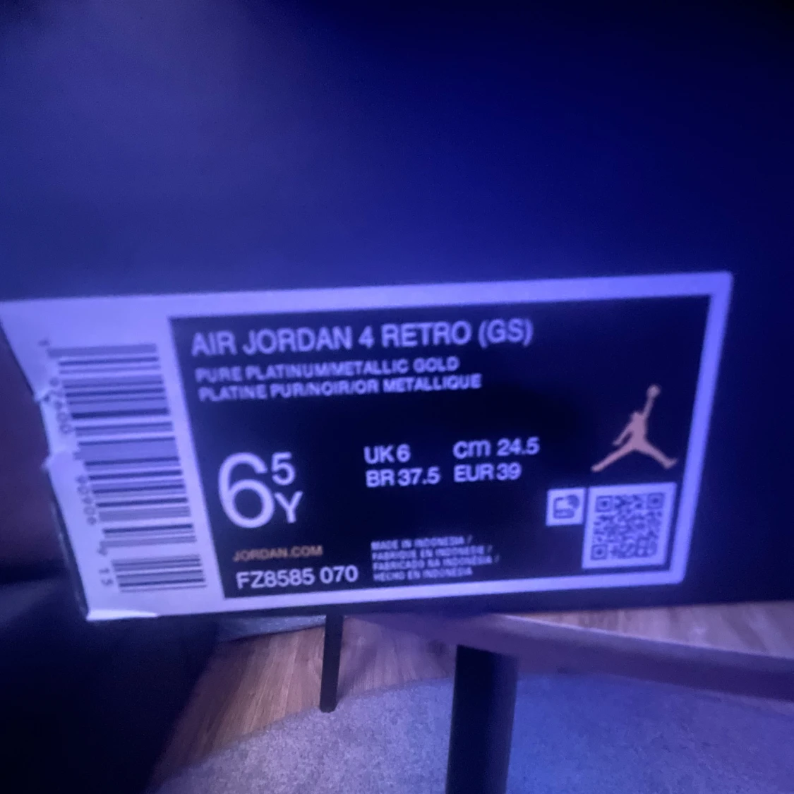 Air Jordan 4 Retro Pure Platinum/Gold - 1