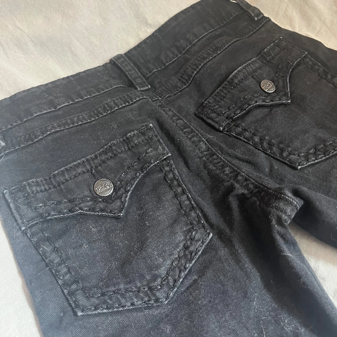 Bootcut low waist jeans