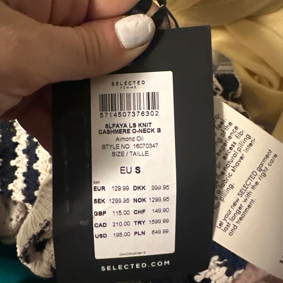 Ljus Gul cashmere-tröja från Selected Femme - 2