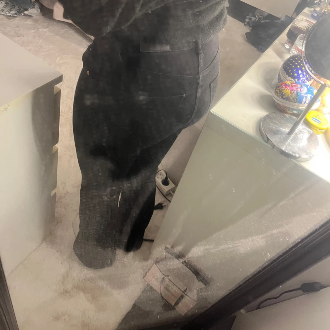 Svarta bootcut jeans från Gina - 1