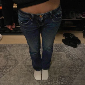 Ltb jeans - Intressekoll på mina ltb jeans!!🩵🩵 strlk w28 l30. Skiiitsnygga, men för stora💔💔