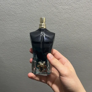 JPG le beau le perfum - 75 ml ~ finns runt 70 ml just nu. Köpt som ny 1100. Pris går att diskuteras!