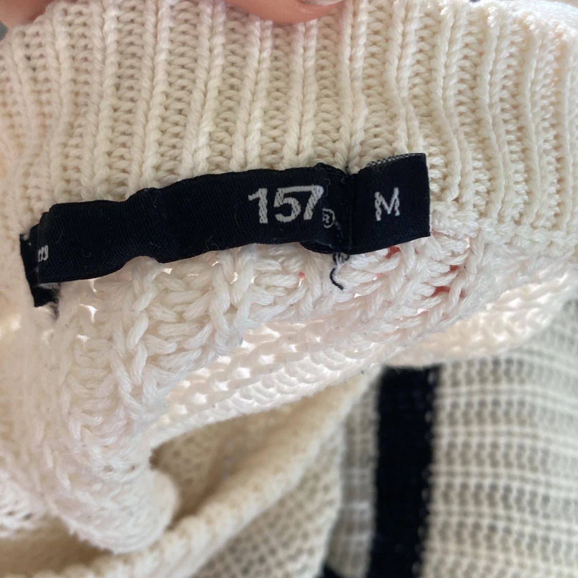 Vit och svart randig stickad tröja - 3