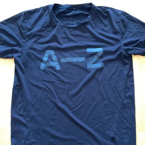 A-Z T-shirt  - En Zlatan Ibrahimovic tröja med märke A-Z, hör gärna av er:)