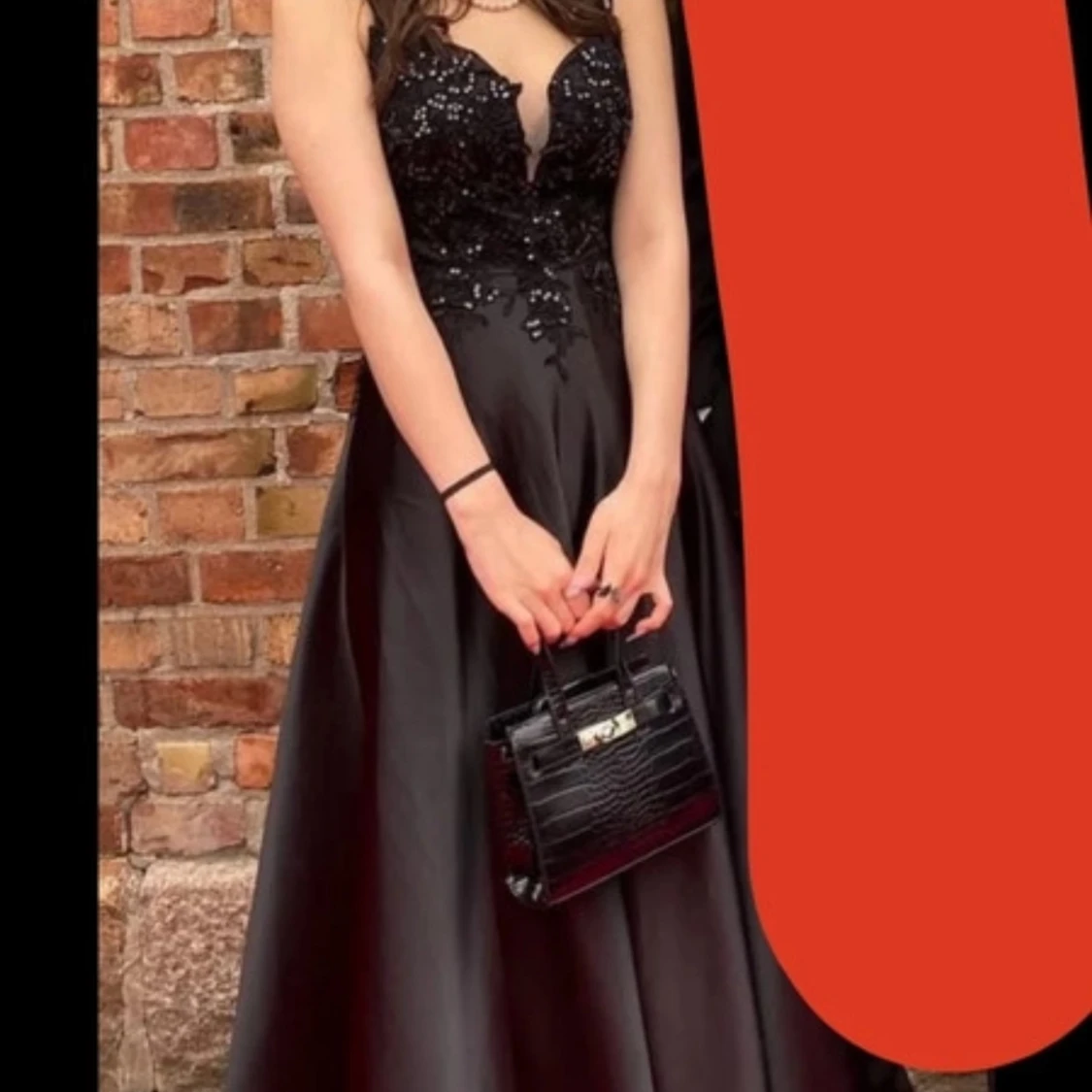 Svart, lång balklänning